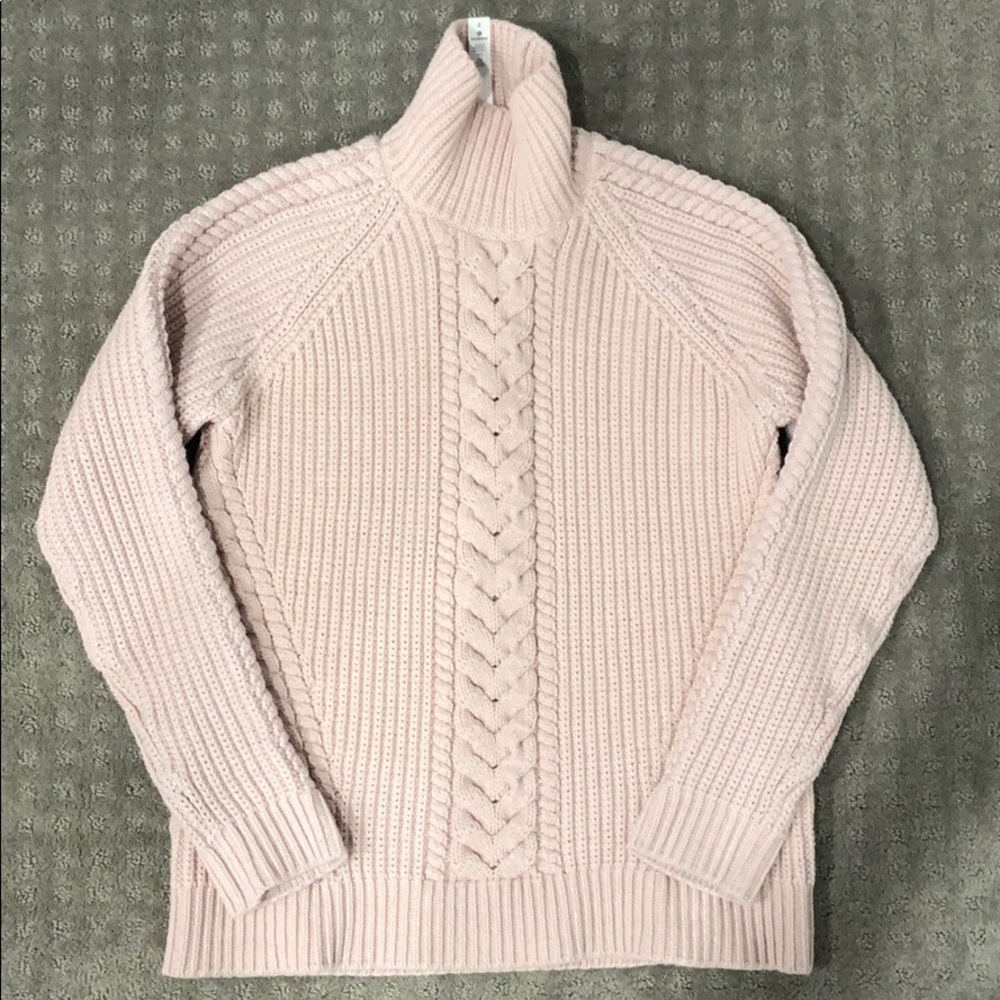 Lululemon mock neck sweater size 6